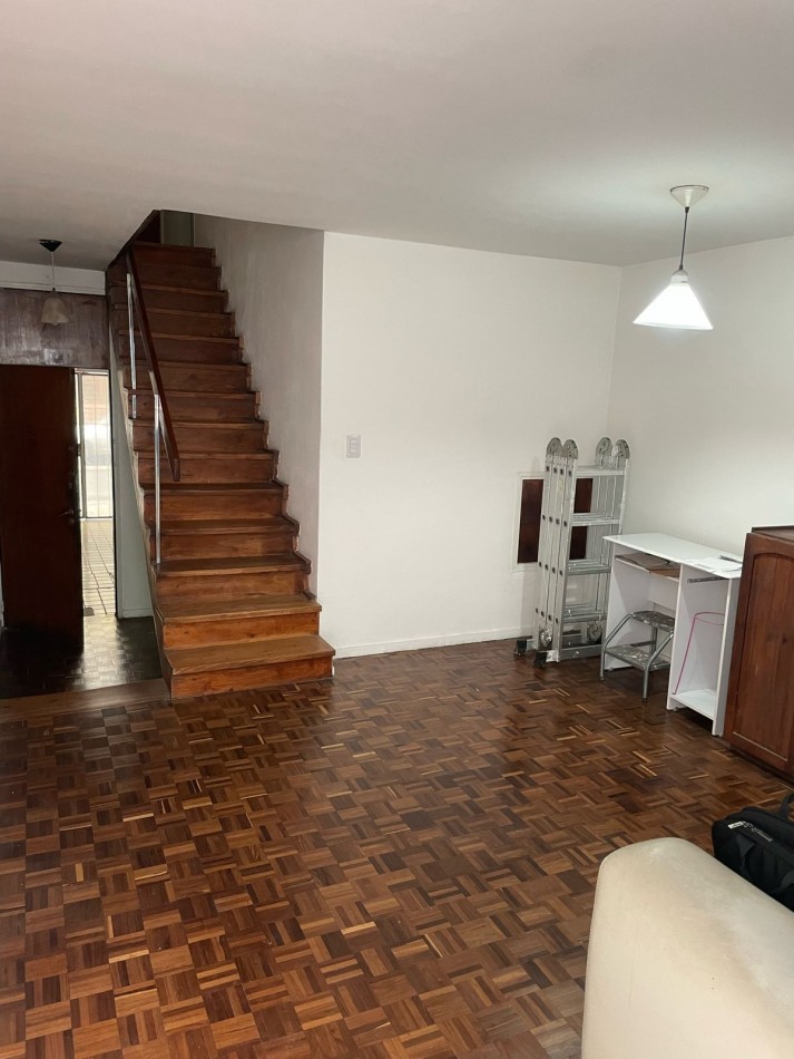 vendo triplex zona centro artigas y 27 de abril zona centro
