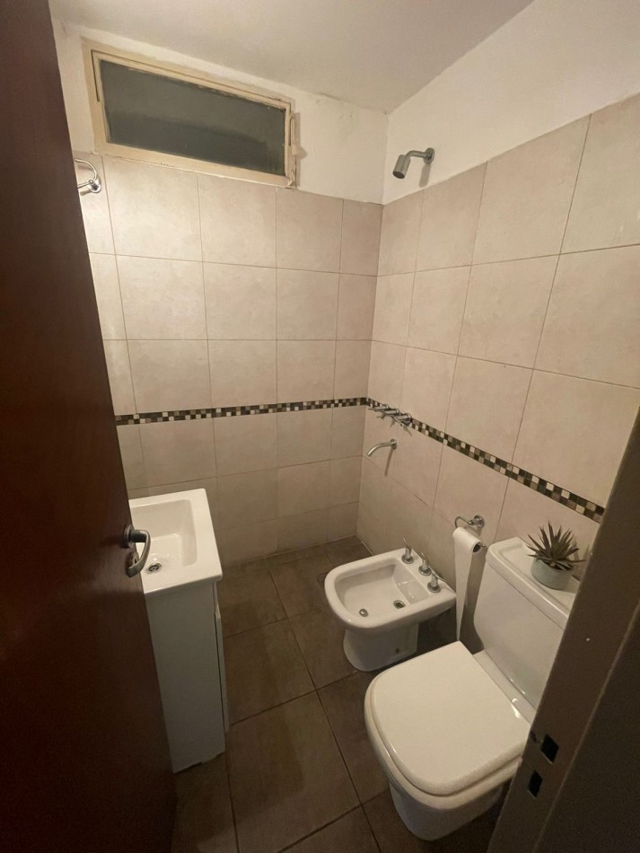 casa en barrio jardin ubicacion privilegiada a una cuadra del paseo del jockey