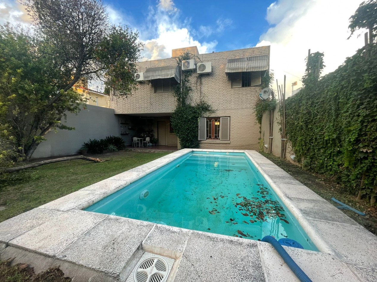 casa en barrio jardin ubicacion privilegiada a una cuadra del paseo del jockey