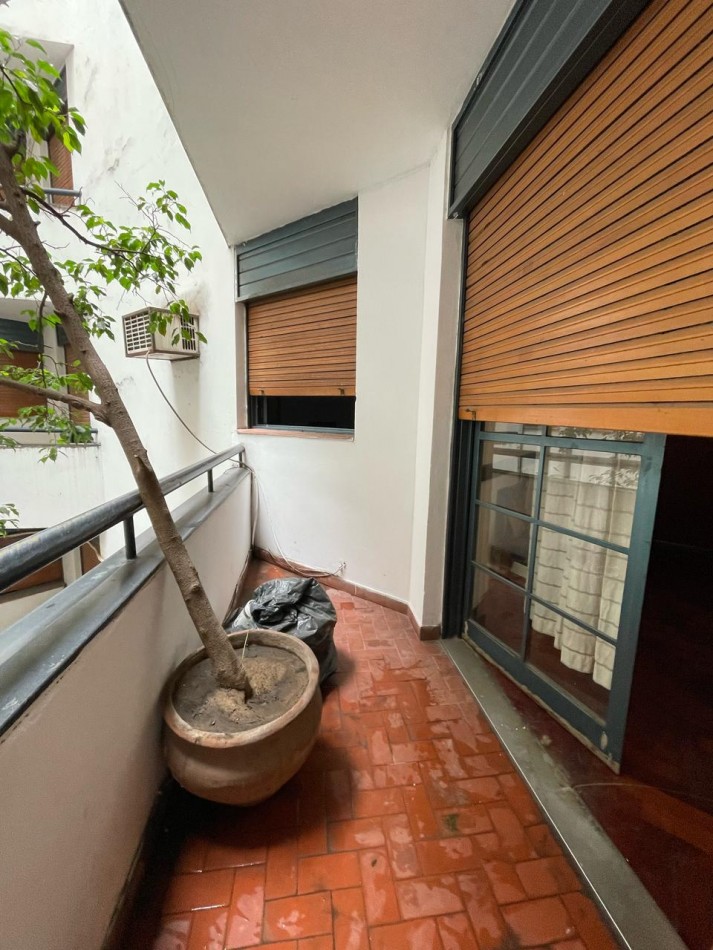 Vendemos departamento de dos dormitorios, dos baños y dos balcones en el barrio General Paz, Av. 24 de Septiembre 1236 APPTO CREDITO