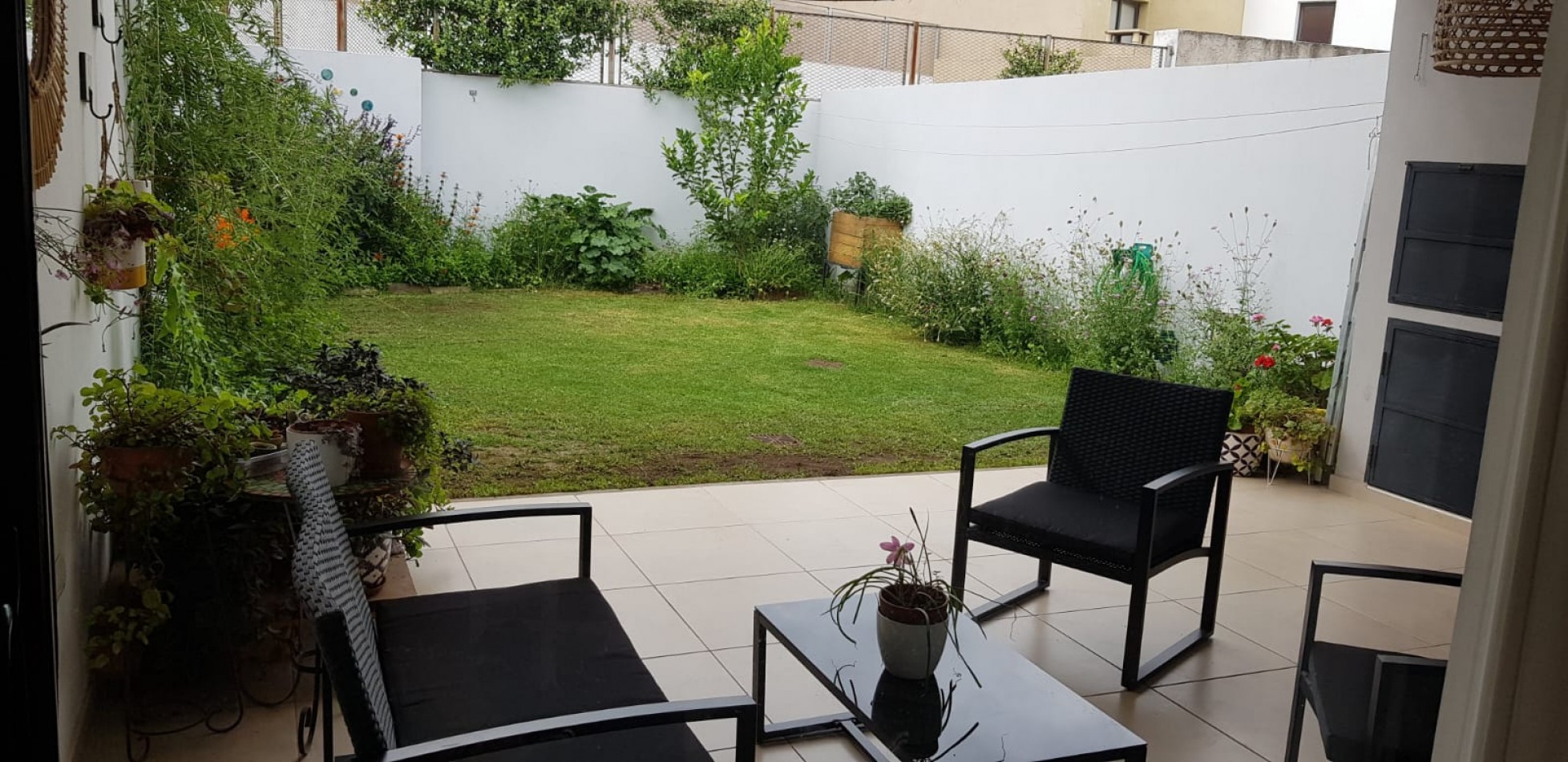 CASA EN VENTA 3 DORMITORIOS CHARCRAS DEL NORTE ZONA SPILIMBERGO 180 M2 COCHERA PARA DOS AUTOS3