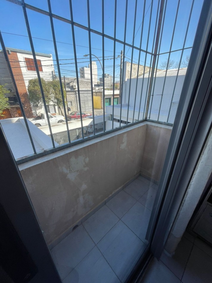 Venta de depto de un dormitorio con dos balcones B providencia a media cuadra de av santa fe
