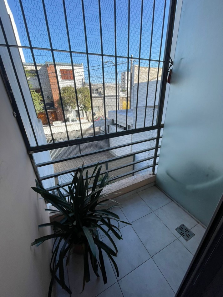 Venta de depto de un dormitorio con dos balcones B providencia a media cuadra de av santa fe