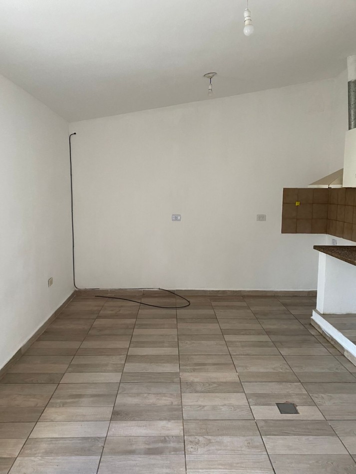 Vendemos Casa de 3 Dormitorios con cochera + Depto de 2 dormitorios en ALTA CORDOBA francisco quevedo al 305