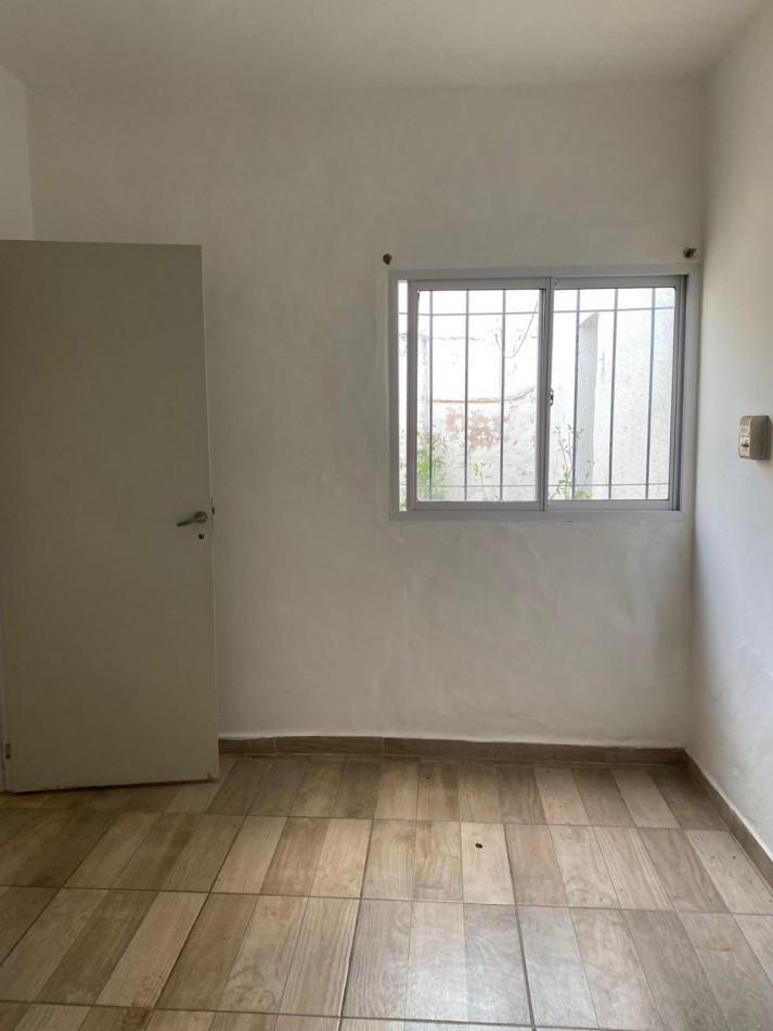 Vendemos Casa de 3 Dormitorios con cochera + Depto de 2 dormitorios en ALTA CORDOBA francisco quevedo al 305