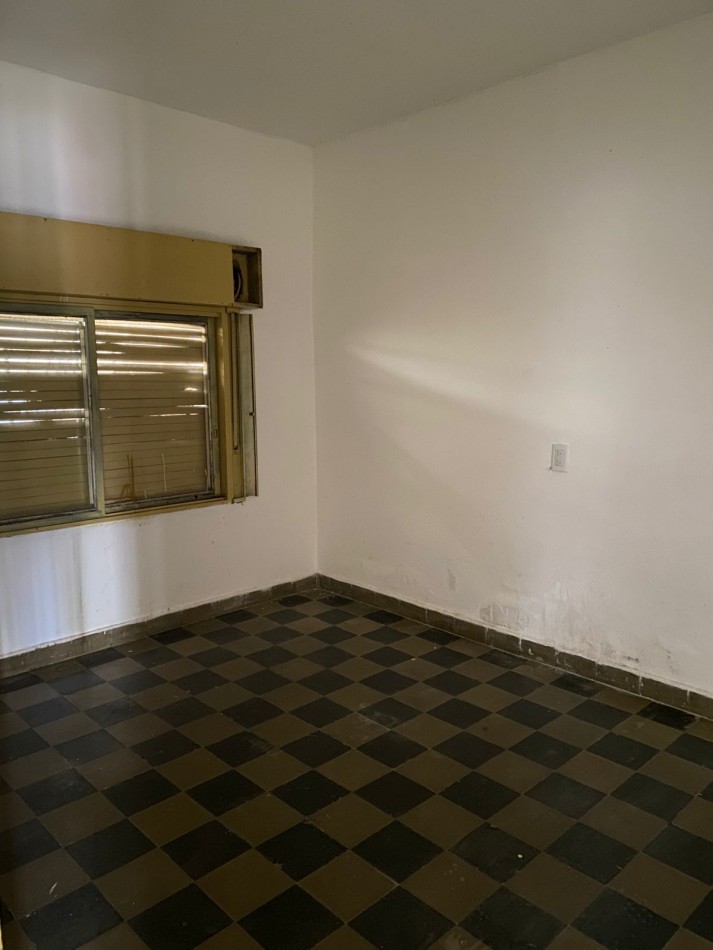 Vendemos Casa de 3 Dormitorios con cochera + Depto de 2 dormitorios en ALTA CORDOBA francisco quevedo al 305