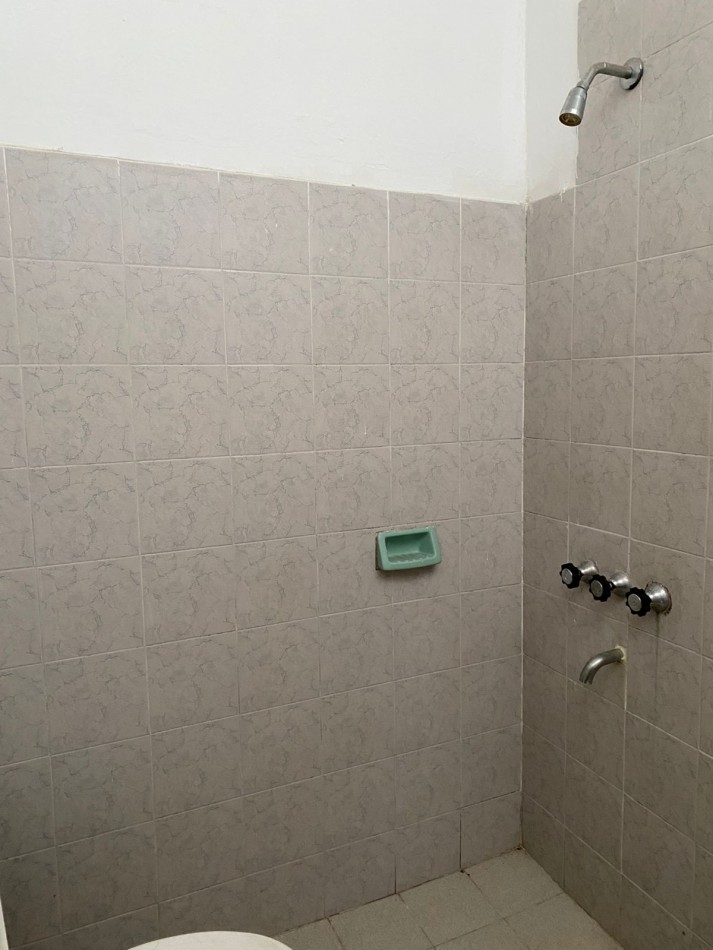 Vendemos Casa de 3 Dormitorios con cochera + Depto de 2 dormitorios en ALTA CORDOBA francisco quevedo al 305