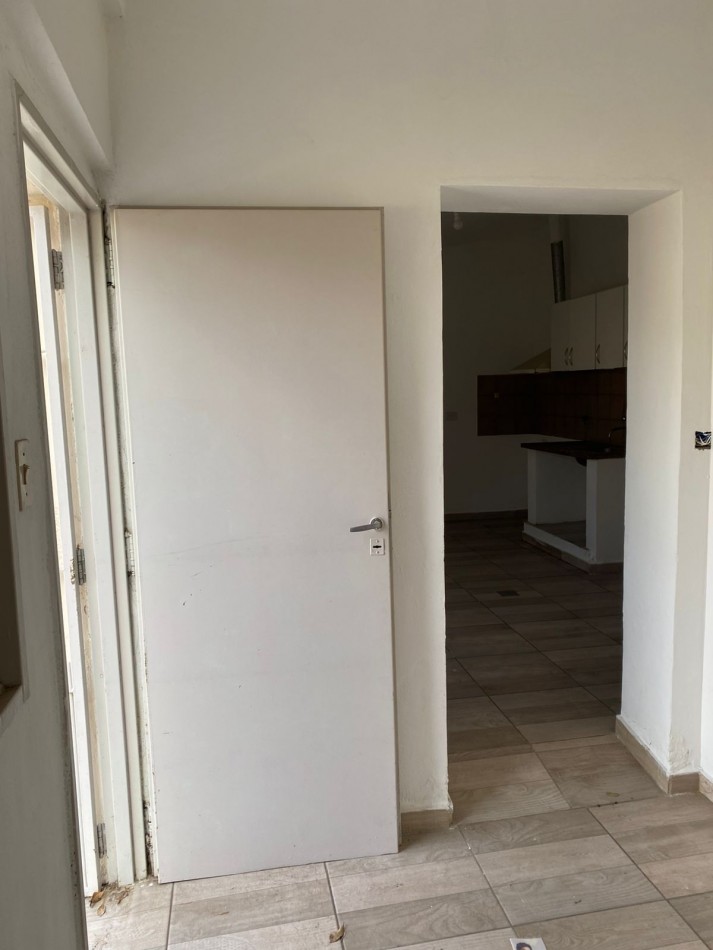 Vendemos Casa de 3 Dormitorios con cochera + Depto de 2 dormitorios en ALTA CORDOBA francisco quevedo al 305