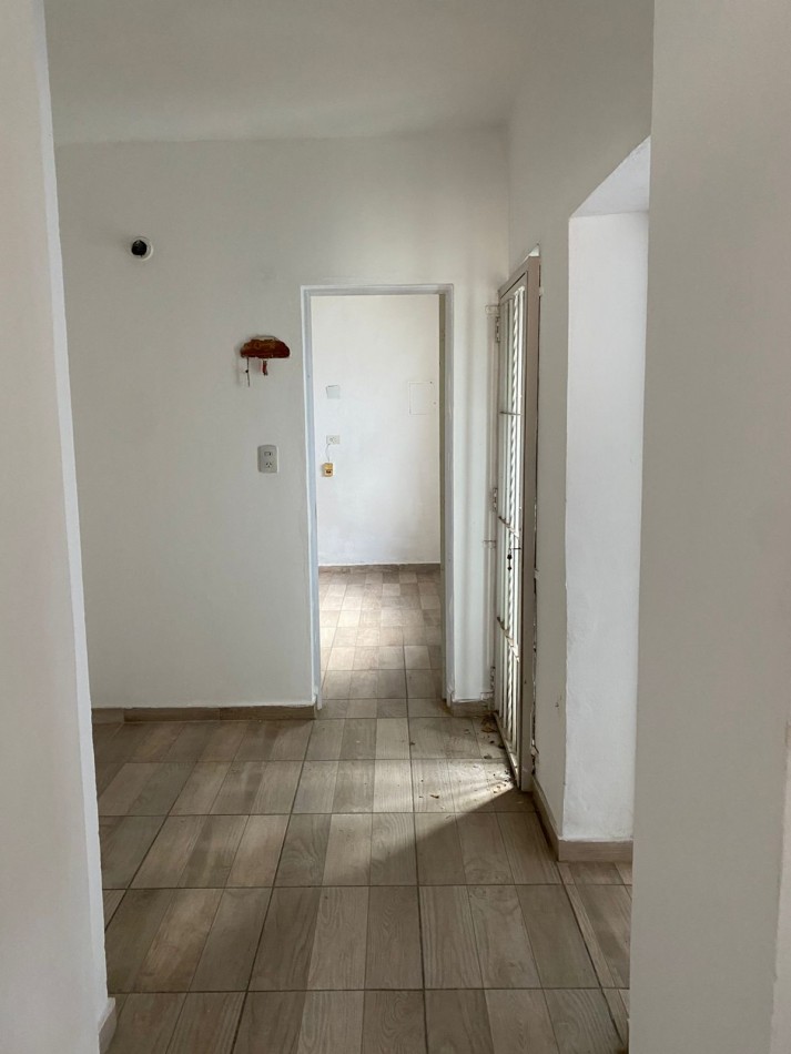 Vendemos Casa de 3 Dormitorios con cochera + Depto de 2 dormitorios en ALTA CORDOBA francisco quevedo al 305