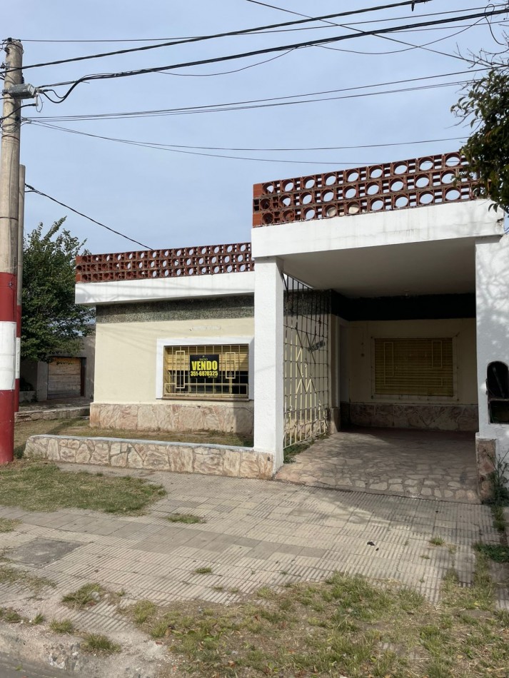 Vendemos Casa de 3 Dormitorios con cochera + Depto de 2 dormitorios en ALTA CORDOBA francisco quevedo al 305