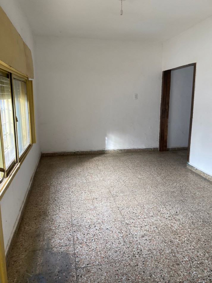 Vendemos Casa de 3 Dormitorios con cochera + Depto de 2 dormitorios en ALTA CORDOBA francisco quevedo al 305