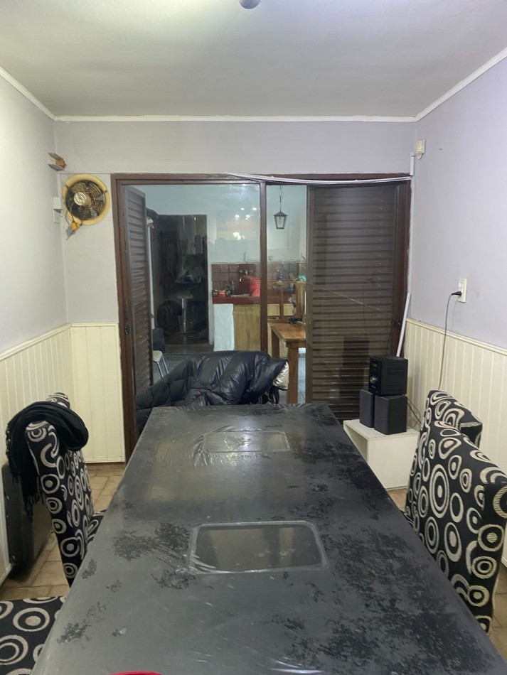 CASA DE 3 DORMITORIOS CON QUINCHO EN BARRIO AMEGUINO EXCELENTE UBICACION