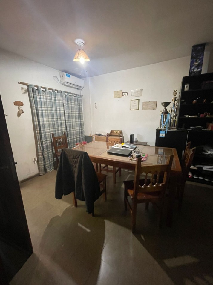 vendo depto de 2 dormitorios con terraza de uso exclusivo en mariano moreno 740 zona centro 
