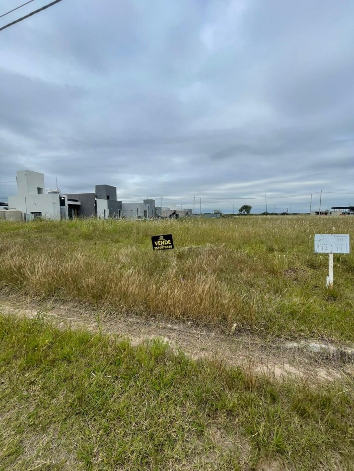 vendo lote de 270 mts en barrio semi cerrado "La ernestina B de campo" zona manantiales 2, san ignacio village