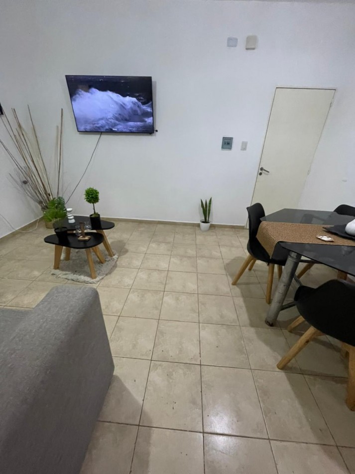Venta de depto de un dormitorio en planta baja con patio y cocina separada , con escritura en barrio pueyyredon 
