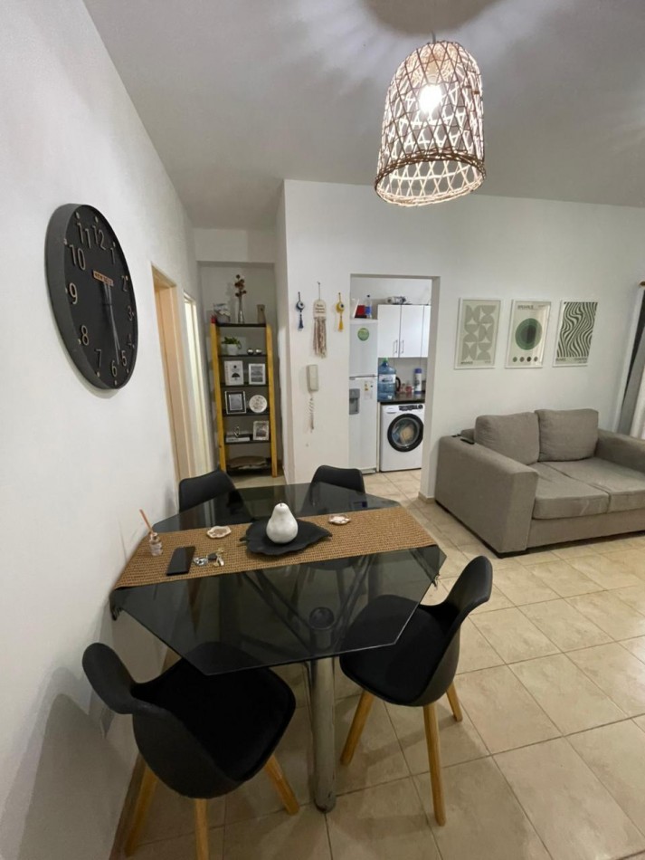 Venta de depto de un dormitorio en planta baja con patio y cocina separada , con escritura en barrio pueyyredon 