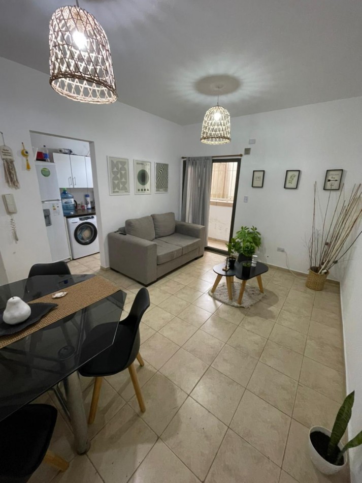Venta de depto de un dormitorio en planta baja con patio y cocina separada , con escritura en barrio pueyyredon 