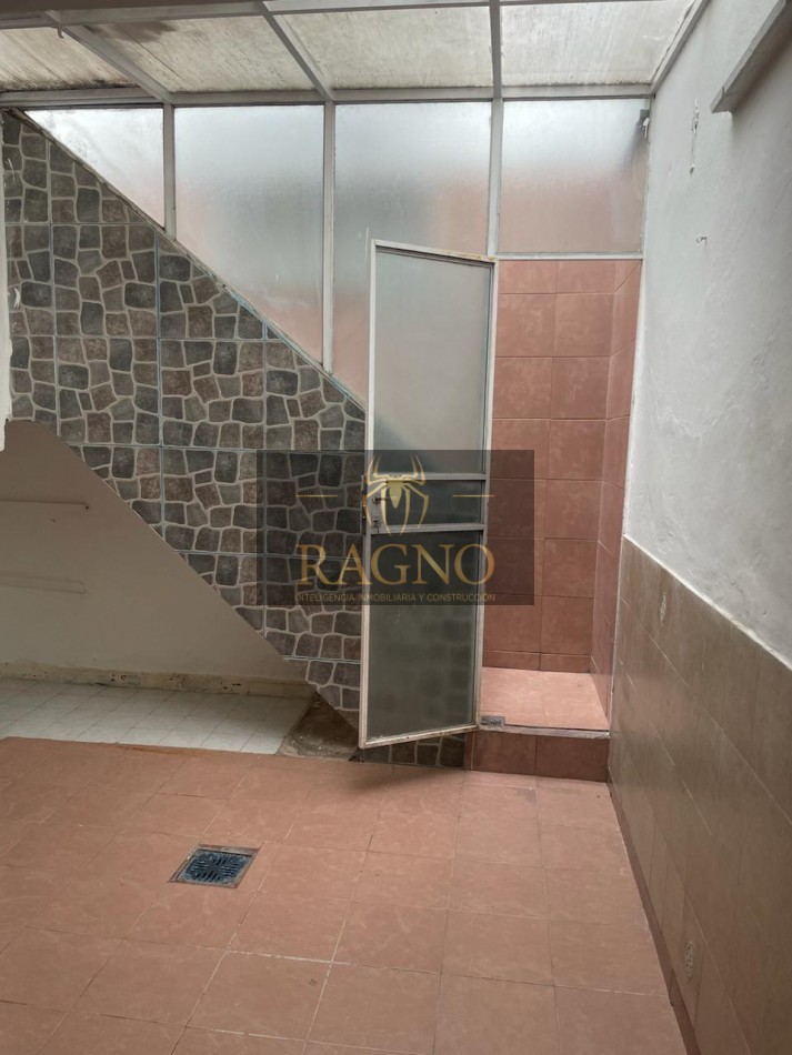 Casa de 2 dormitorios con cochera patio y terraza en Venta en B san Martin Colombres y Federico Brandsen