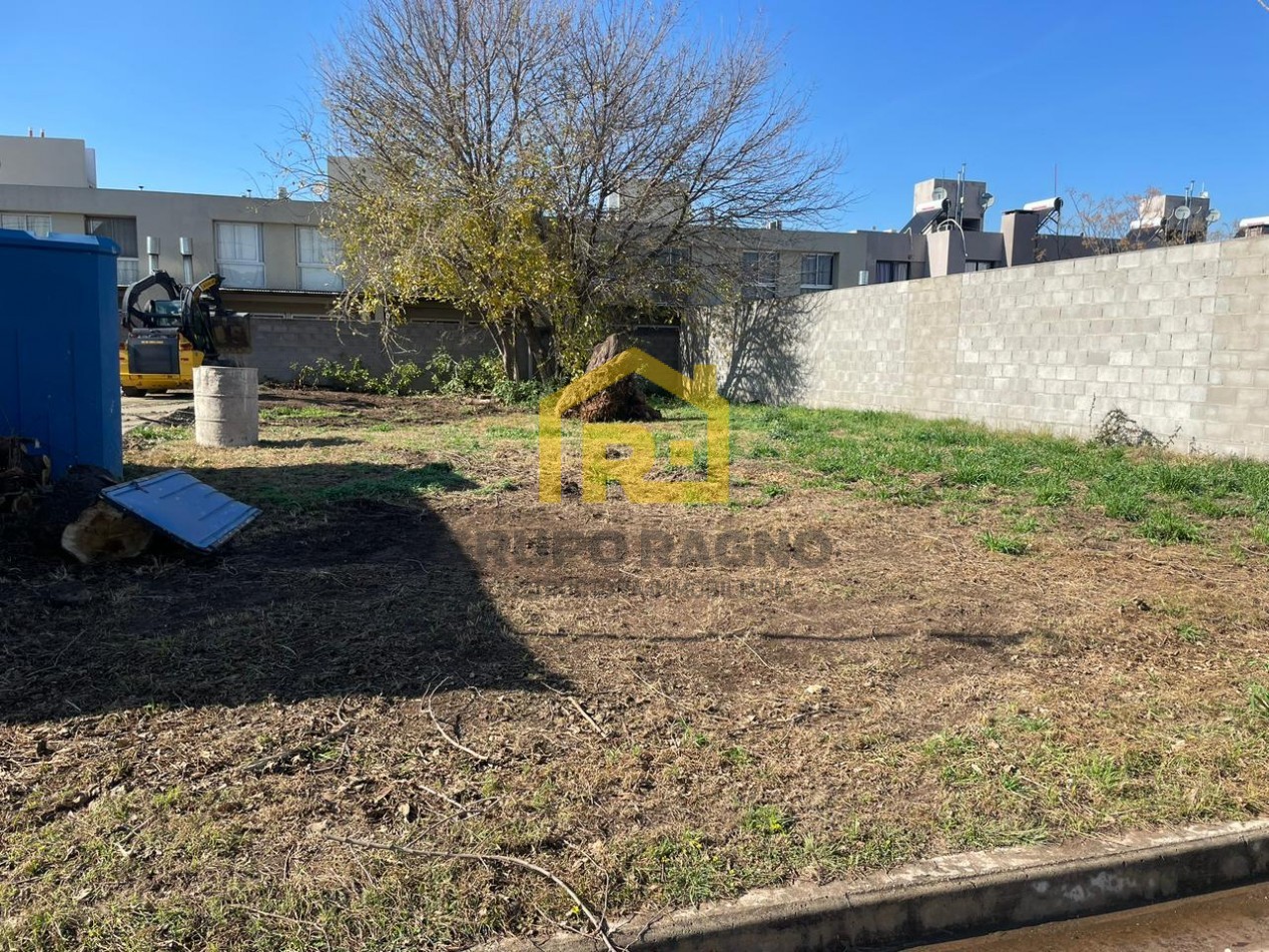 OPORTUNIDAD UNICA EN ZONA SUR! VENDO LOTE EN JARDIN DE LAS TEJAS 300 MTS TODOS LOS SERVICIOS