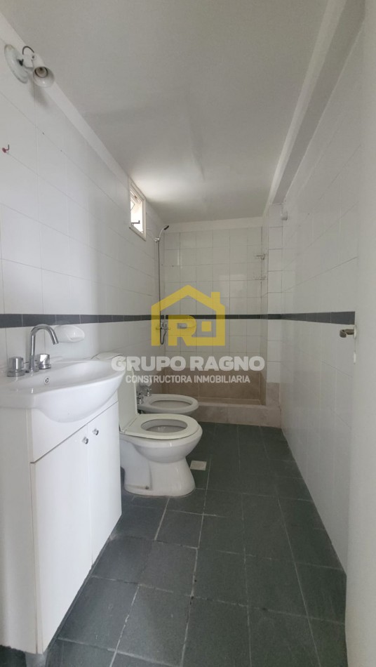 ¡Impecable Departamento 2 dormitorios en Alquiler con cochera, pileta y sum en Pueyrredon Excelente Ubicacion!