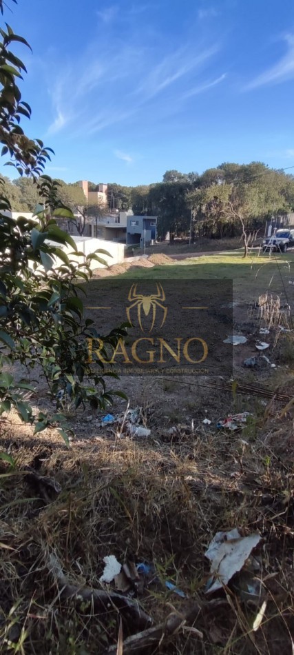 venta de lote en villa catalina 300 mts totalmente plano (B Campos verdes) todos los servicios con escritura