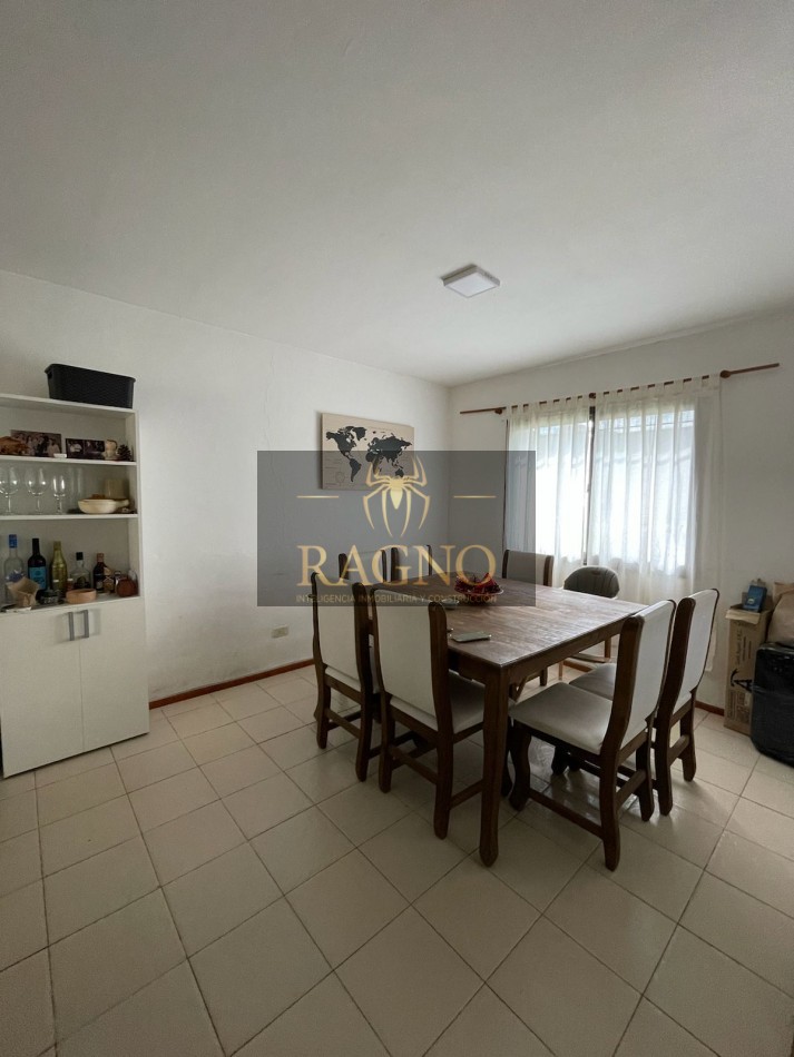 Venta de Casa de dos dormitorios con cochera, en Barrio quebrada de las rosas housing cerrado en av don bosco 6120