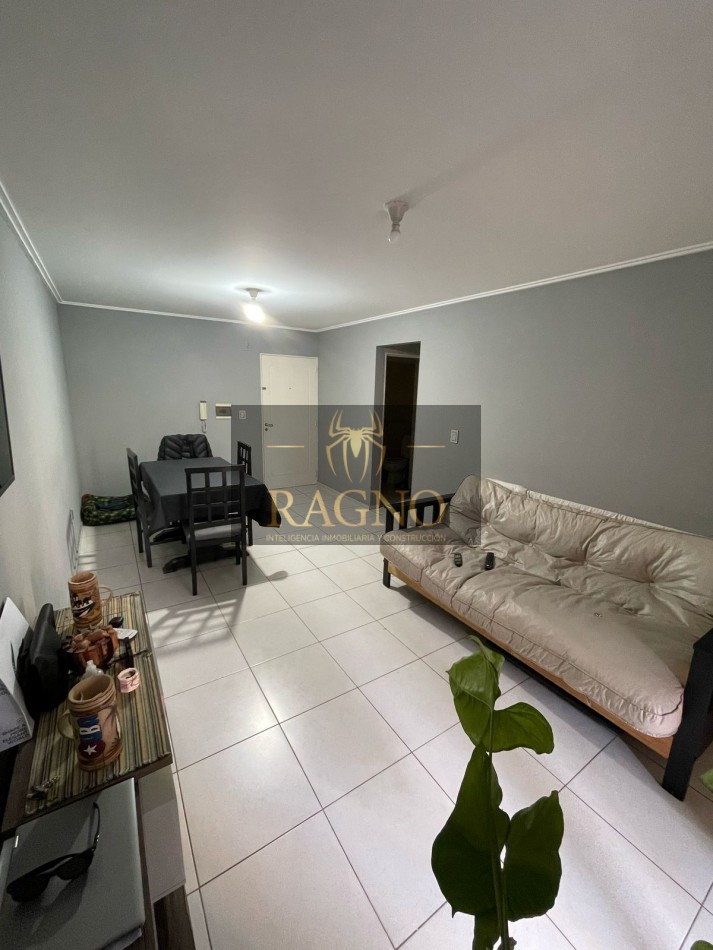 Departamento de dos Dormitorios /Dos Baños/Dos Balcones en nueva cordoba calle bv illia al 400