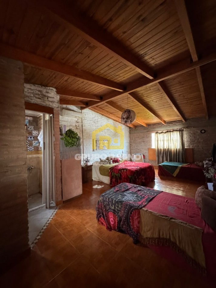 Amplio Duplex con cochera Barrio Crisol