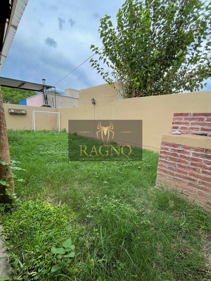 Venta de Casa de dos dormitorios con cochera, en Barrio quebrada de las rosas housing cerrado en av don bosco 6120