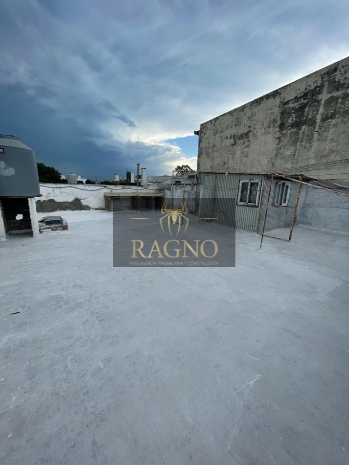 Casa de 2 dormitorios con cochera patio y terraza en Venta en B san Martin Colombres y Federico Brandsen