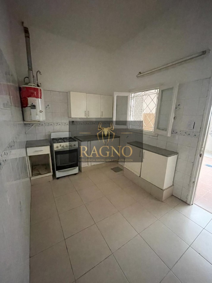 Casa de 2 dormitorios con cochera patio y terraza en Venta en B san Martin Colombres y Federico Brandsen