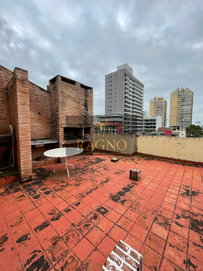 VENDEMOS DEPTO DE DOS DORMITORIOS CON COCHERA Y BAULERA EN CALLE 27 DE ABRIL A DOS CUADRAS DE NUEVOCENTRO SHOPIG