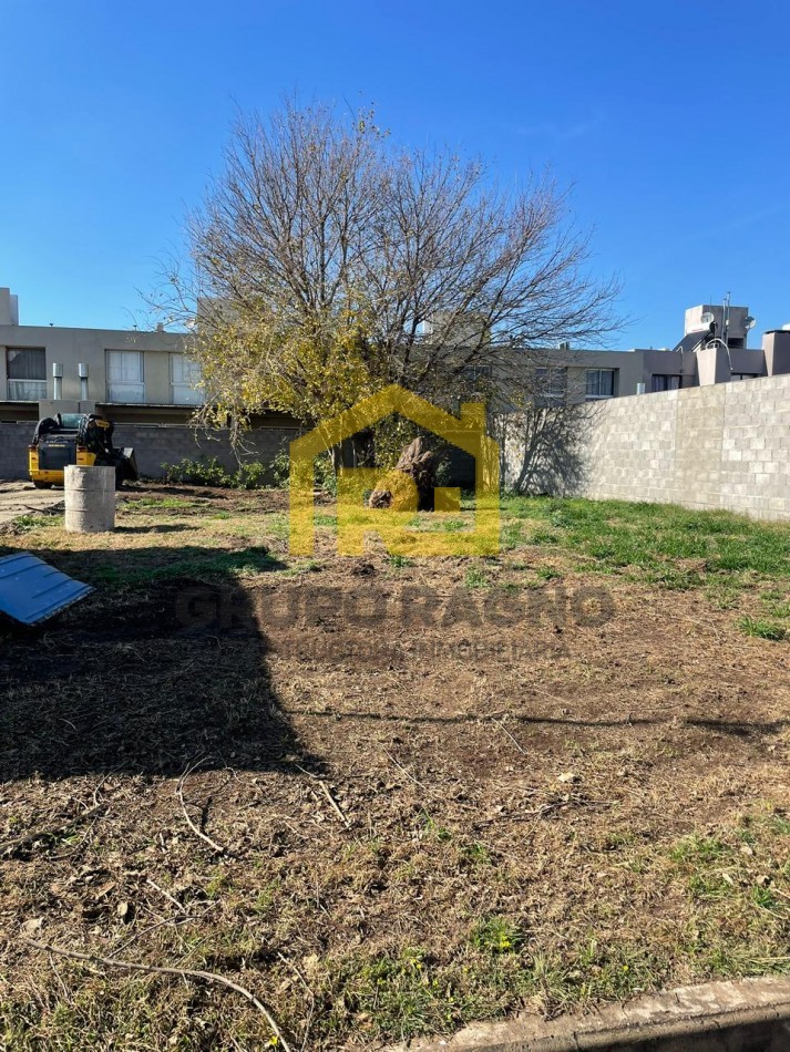 OPORTUNIDAD UNICA EN ZONA SUR! VENDO LOTE EN JARDIN DE LAS TEJAS 300 MTS TODOS LOS SERVICIOS