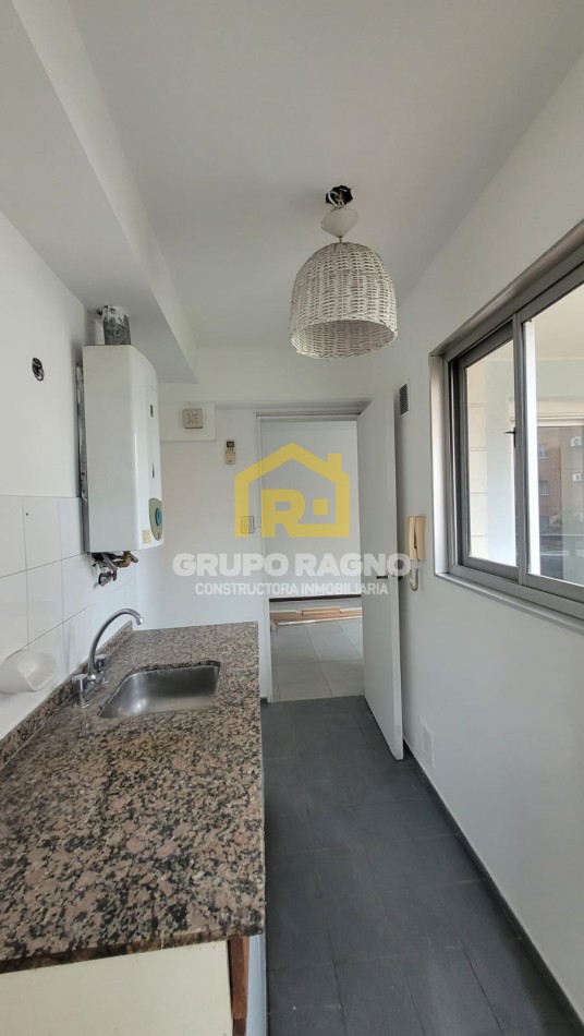 ¡Impecable Departamento 2 dormitorios en Alquiler con cochera, pileta y sum en Pueyrredon Excelente Ubicacion!