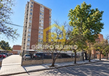 ¡Impecable Departamento 2 dormitorios en Alquiler con cochera, pileta y sum en Pueyrredon Excelente Ubicacion!
